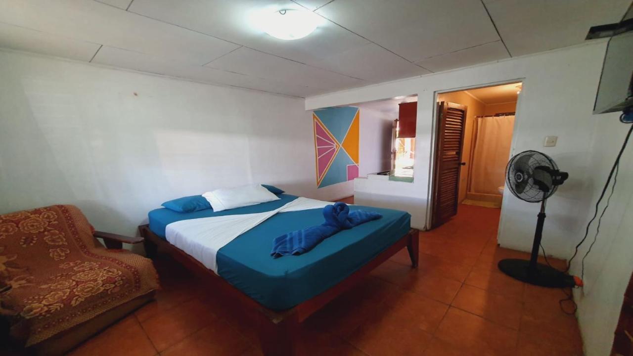 Cabinas Palmer Makanda Cahuita Ngoại thất bức ảnh