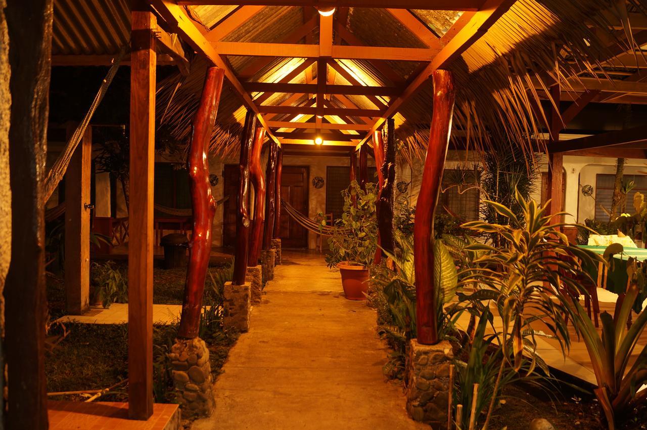 Cabinas Palmer Makanda Cahuita Ngoại thất bức ảnh